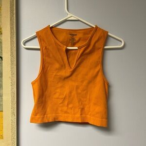 💚3 for $15 Orange ribbed crop Top